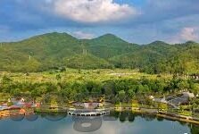 浪荡人妻-浪荡人妻，在道德与情感边缘的挣扎